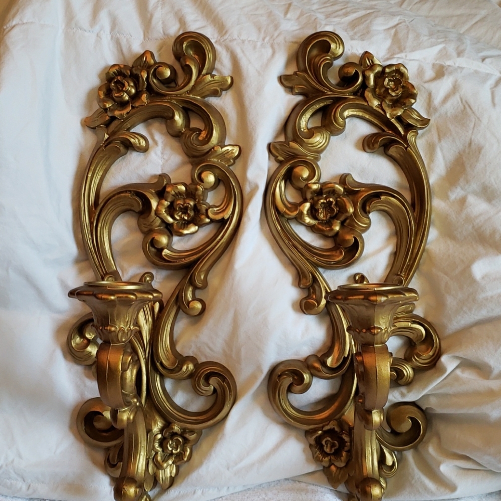 pair of Vintage Homco wall hanging candle holders